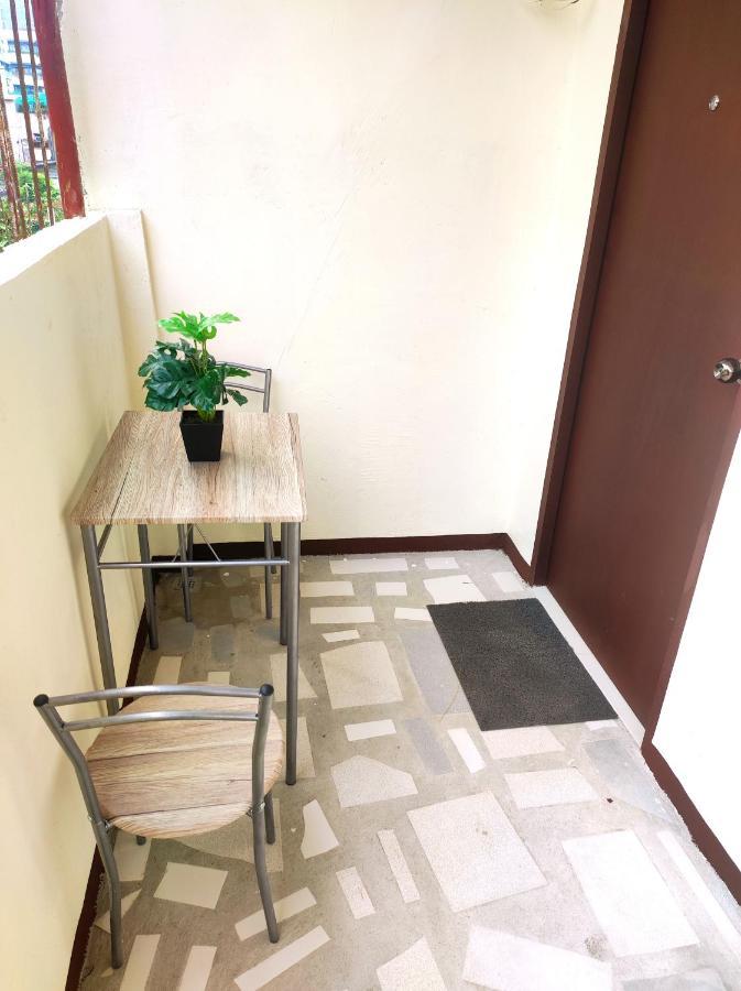 Airport Villamor Transient Rooms 마닐라 외부 사진