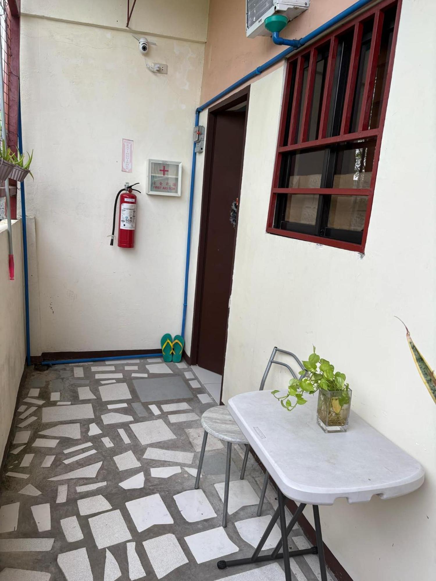 Airport Villamor Transient Rooms 마닐라 외부 사진